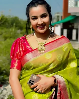 Aarohi Dike 320x400 1