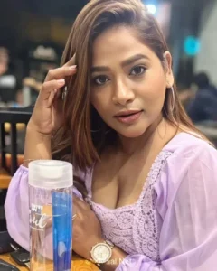 Afreen Khan 320x400 1
