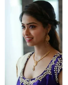 Anoushka Gonsalves 320x400 1