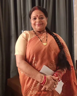 Archana Shukla 320x400 1