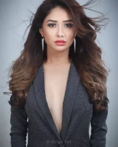 Leena Jumani 320x400 1