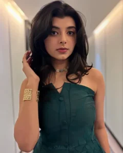 Myra Singh 320x400 1