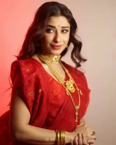 Nyra Banerjee 320x400 1