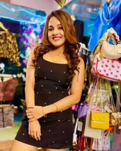 Pamela Mondal 320x400 1