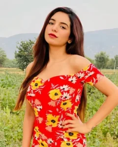 Richa Singh 320x400 1