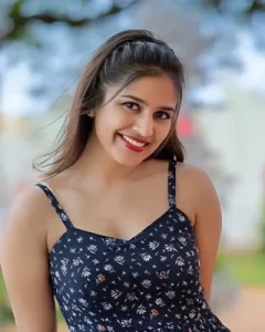 Sweta Yadav 320x400 1