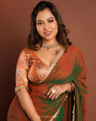 Tina Nandy 320x400 1