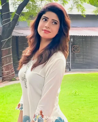 Vindhya Tiwari 320x400 1